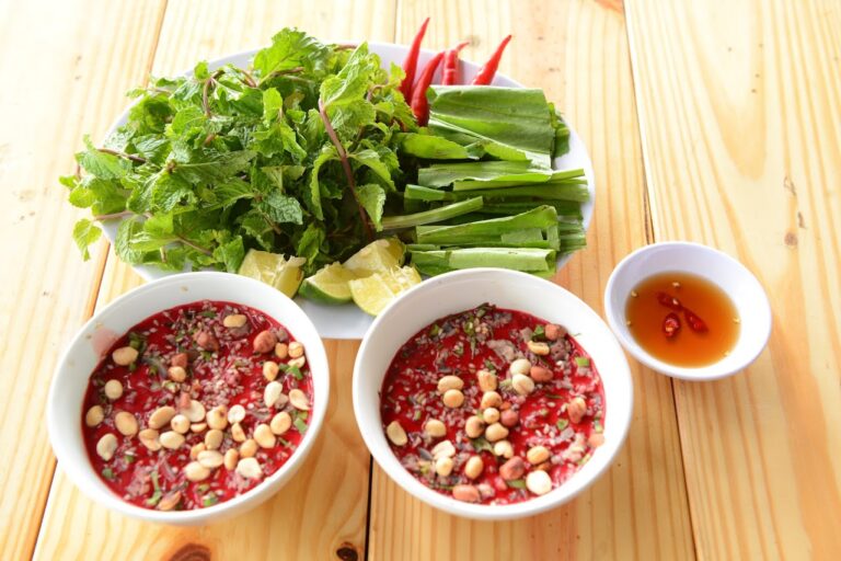 Hãm tiết canh dê và Cách đánh tiết canh dê ngon thơm đông đặc