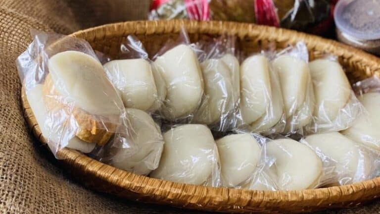 Bánh dày bao nhiêu calo? Ăn nhiều bánh dày có mập tăng cân không?