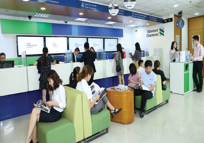 Giờ làm việc mới nhất của ngân hàng Standard Chartered năm 2023