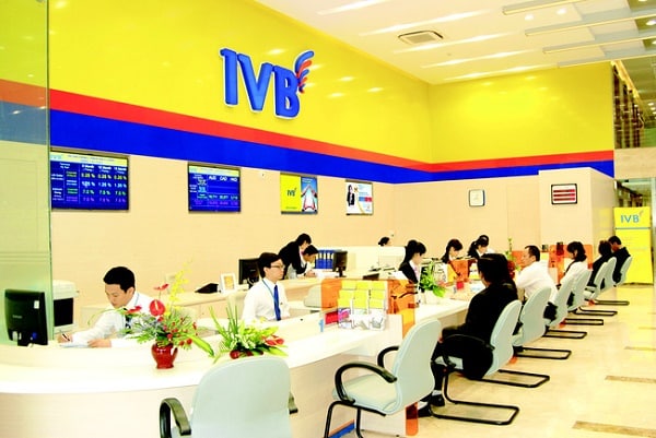 Tổng đài Indovina Bank hỗ trợ 24/7 trên toàn quốc