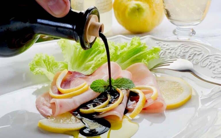 Balsamic là gì? Tác dụng của giấm Balsamic – Loại gia vị đắt đỏ bậc nhất