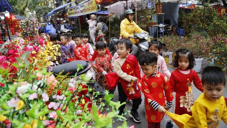 Khai xuân là gì? Những phong tục đẹp khai xuân đầu năm