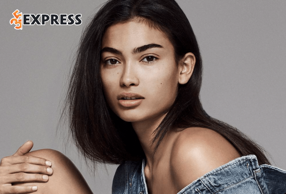 Kelly Gale là ai? Người mẫu Victoria’s Secret với thân hình bốc lửa vạn ...