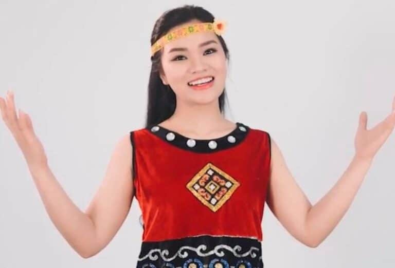 Lê Ngọc Thúy: “Cô gái triệu view” tỏa sáng với những bản cover ngọt ngào